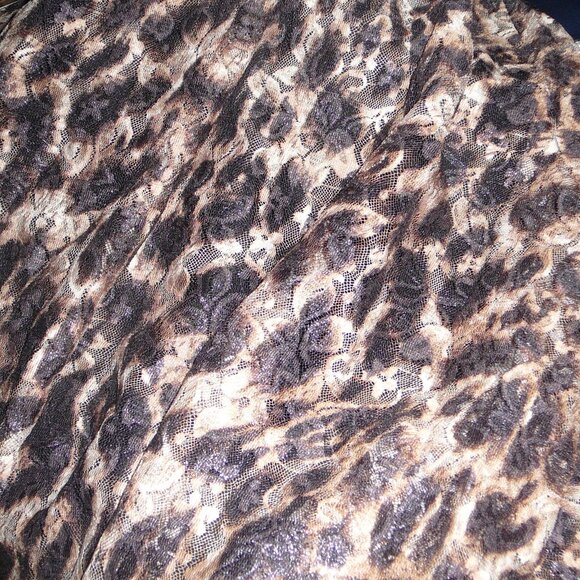 New Directions Womans Butterfly Pull-Over Top Sz 2X Leopard Print Glitter Lace - Picture 3 of 3